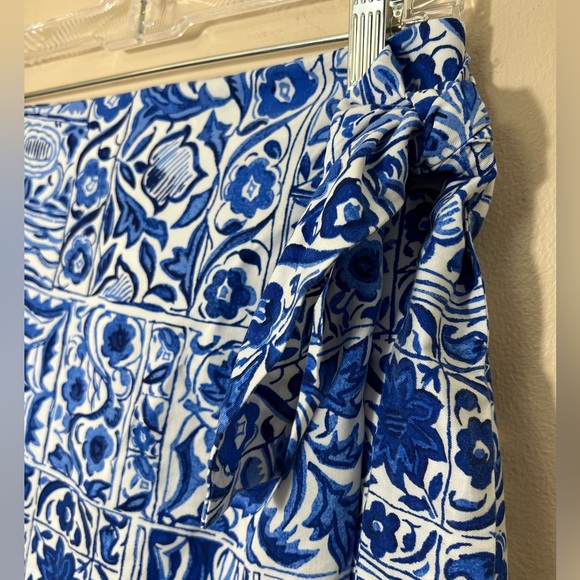 NWT Ann Taylor beautiful blue white tile print side tie sarong wrap skirt size 2 - Picture 8 of 15